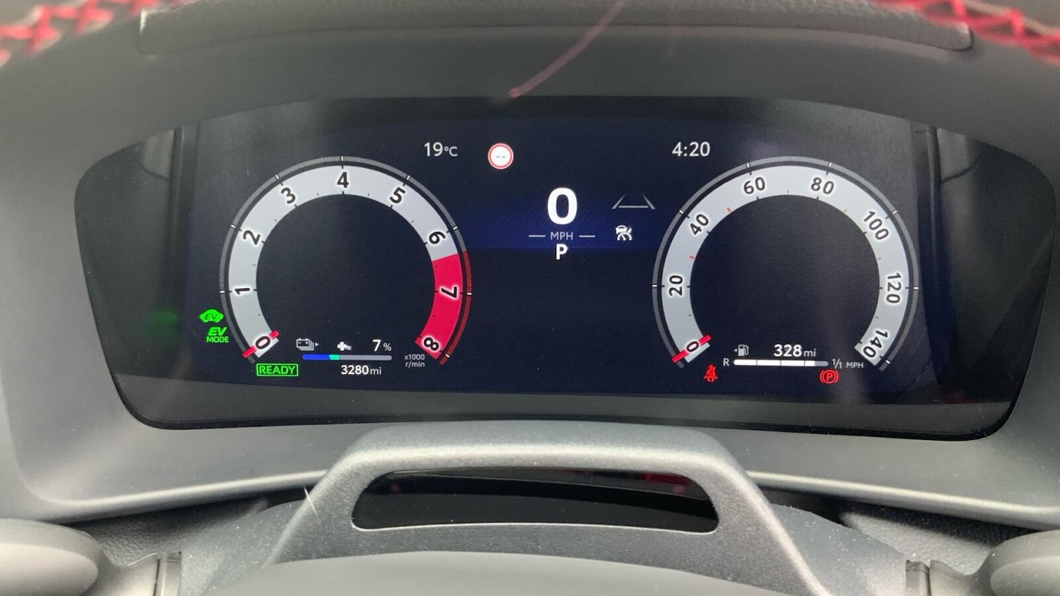 Used Toyota C-HR 2025 for sale - 76680611: Photo 11