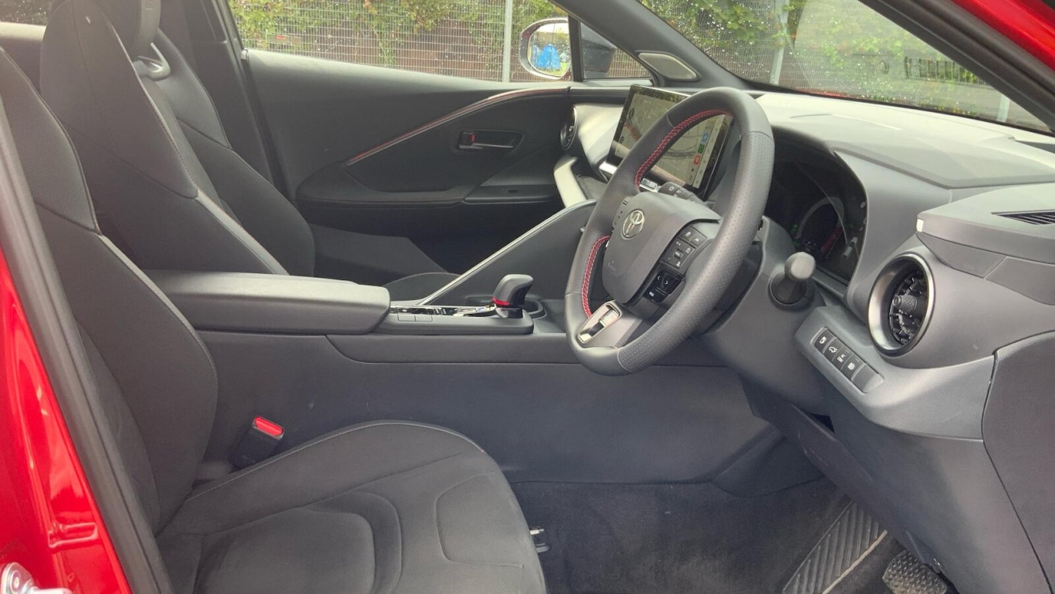 Used Toyota C-HR 2025 for sale - 76680611: Photo 13