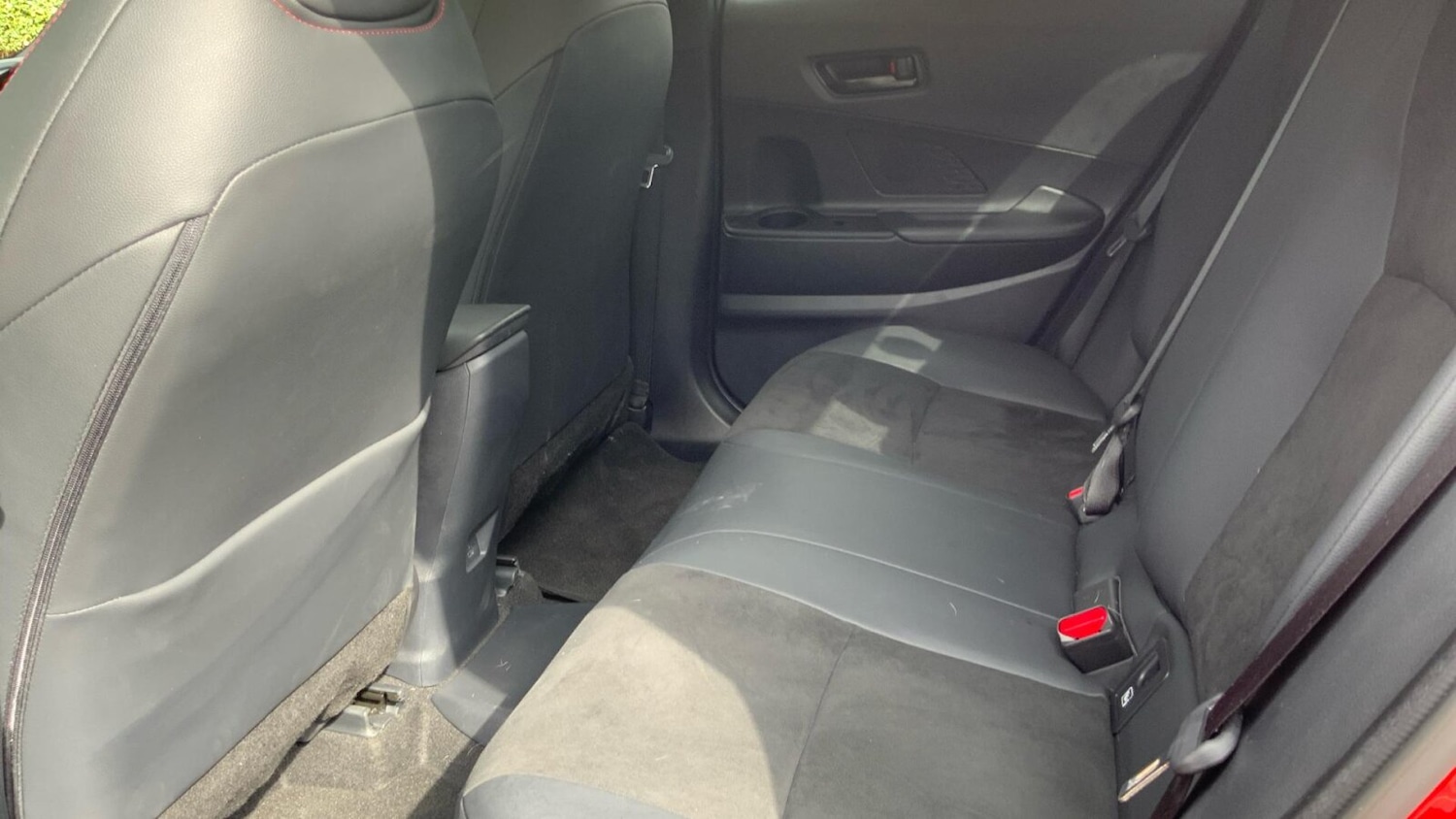 Used Toyota C-HR 2025 for sale - 76680611: Photo 15