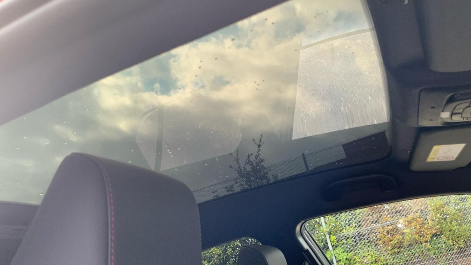 Used Toyota C-HR 2025 for sale - 76680611: Photo 3