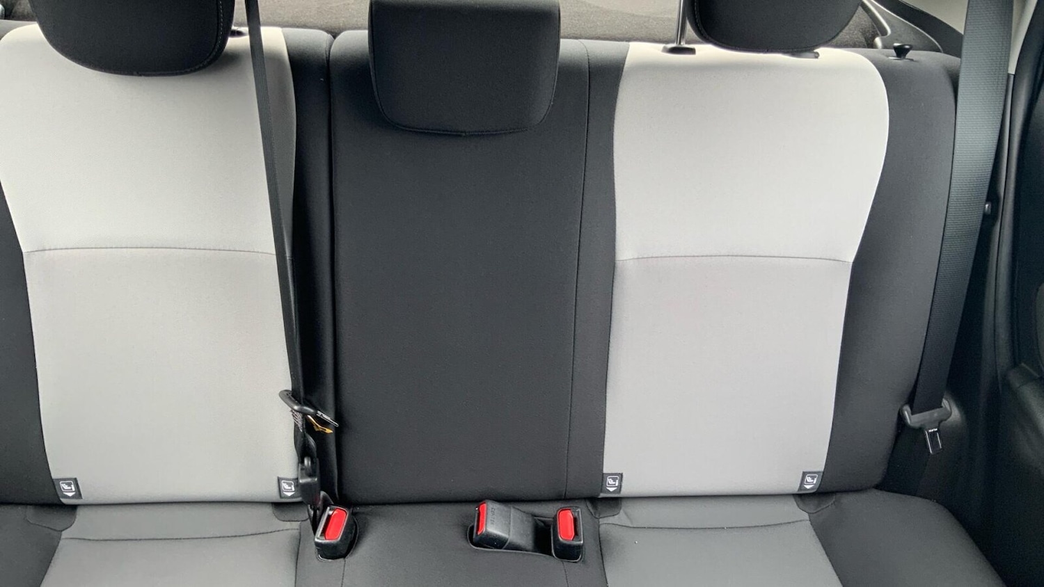 Used Toyota Yaris 2018 for sale - 78141875: Photo 18