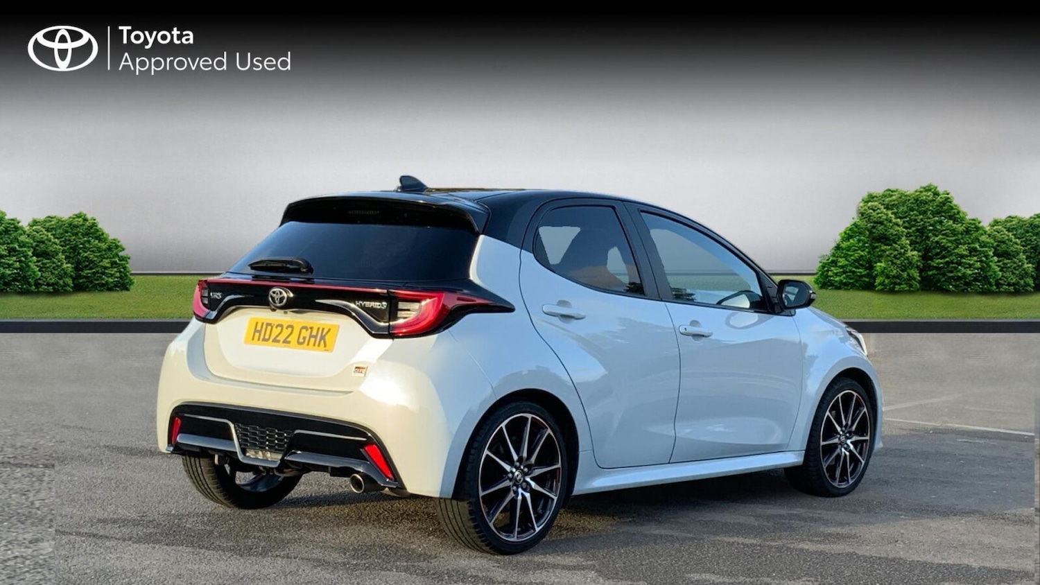 Used Toyota Yaris 2022 for sale - 76674460: Photo 2