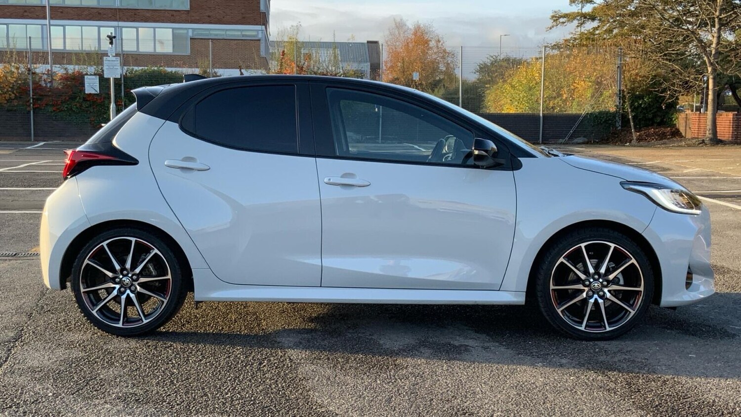 Used Toyota Yaris 2022 for sale - 76674460: Photo 22