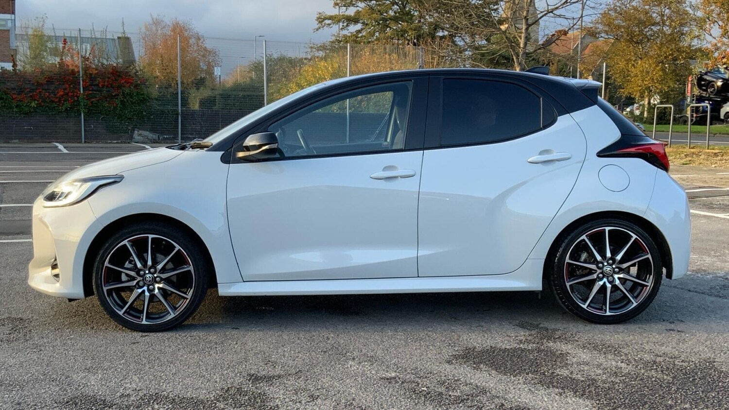 Used Toyota Yaris 2022 for sale - 76674460: Photo 23