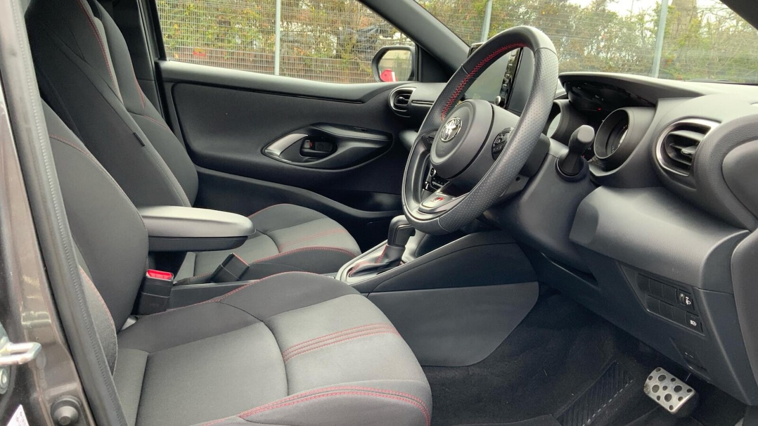 Used Toyota Yaris 2023 for sale - 78118067: Photo 12