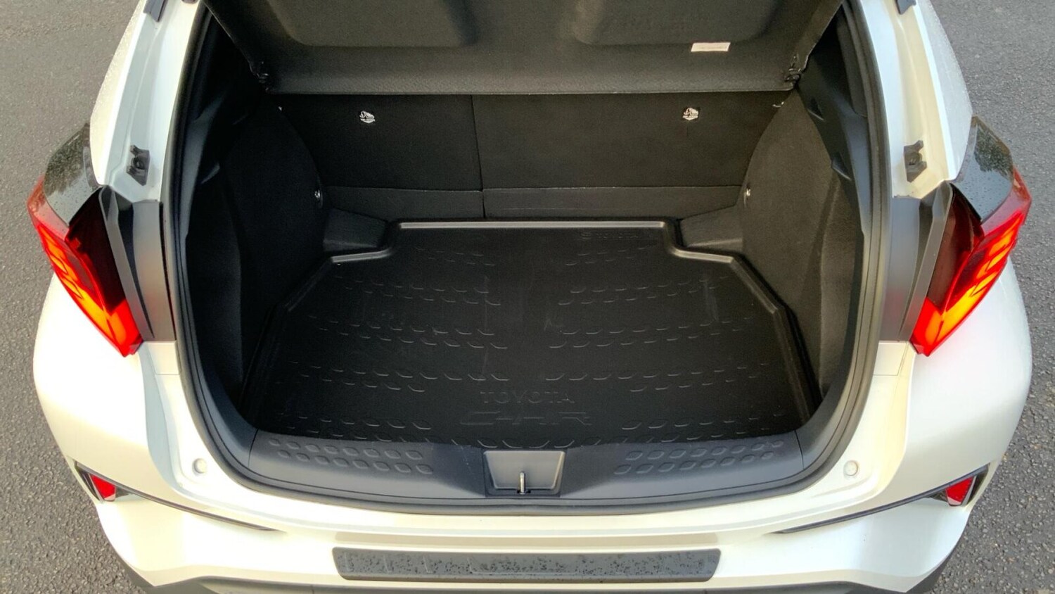 Used Toyota C-HR 2023 for sale - 76675401: Photo 19