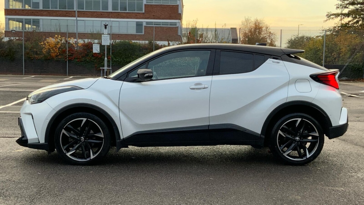 Used Toyota C-HR 2023 for sale - 76675401: Photo 22