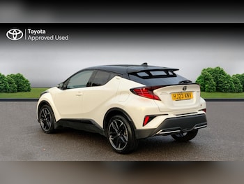 Used Toyota C-HR 2023 for sale - 76675401: Photo