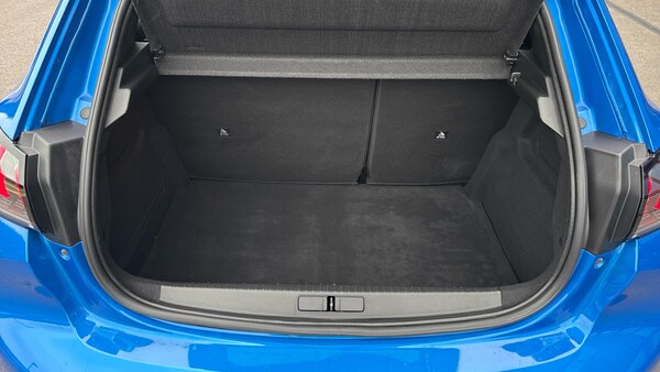 Used Peugeot 208 2022 for sale - 76260902: Photo 19