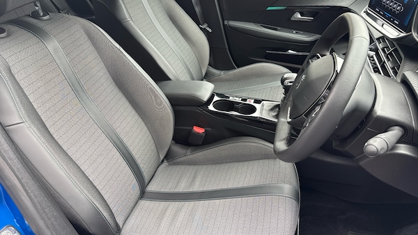 Used Peugeot 208 2022 for sale - 76260902: Photo 42