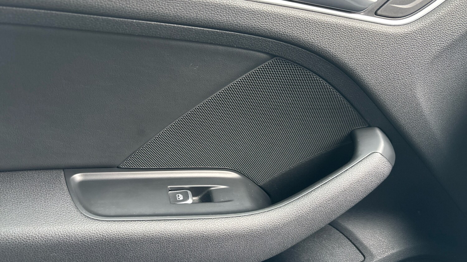 Used Audi A3 2017 for sale - 77971213: Photo 41