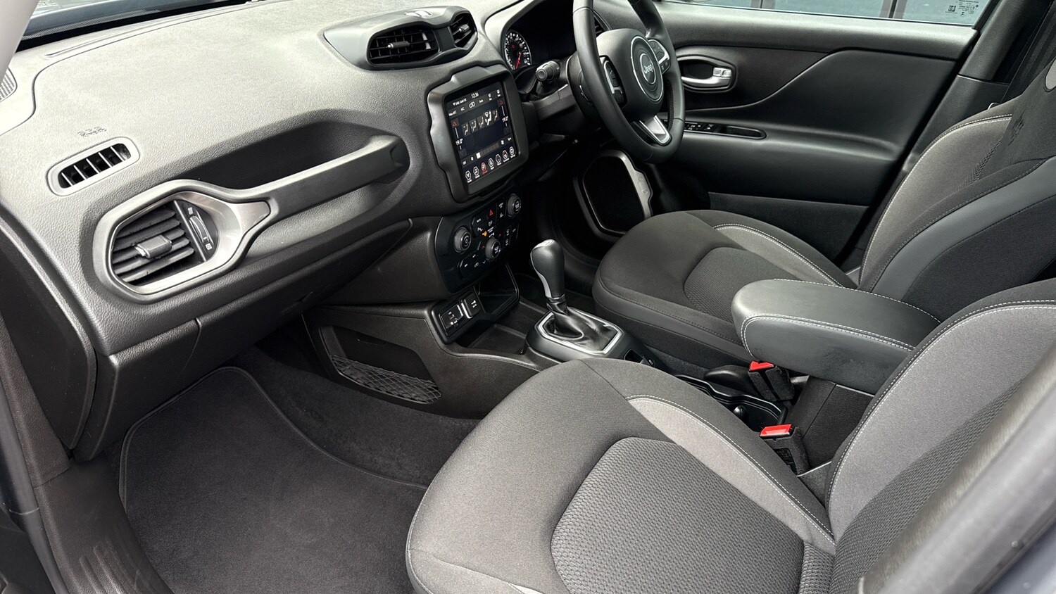 Used Jeep Renegade 2023 for sale - 76154026: Photo 12