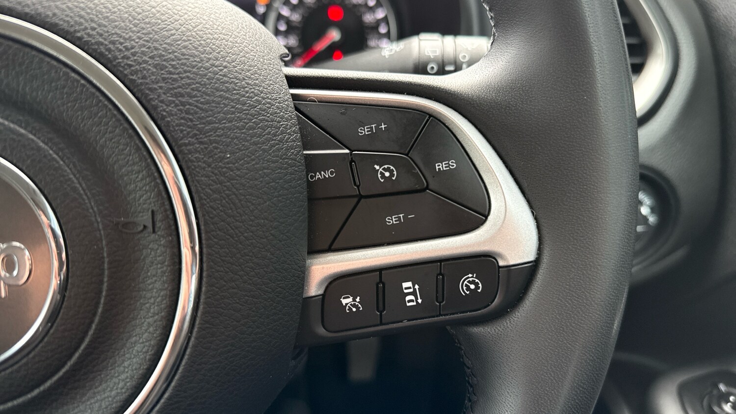 Used Jeep Renegade 2023 for sale - 76154026: Photo 24