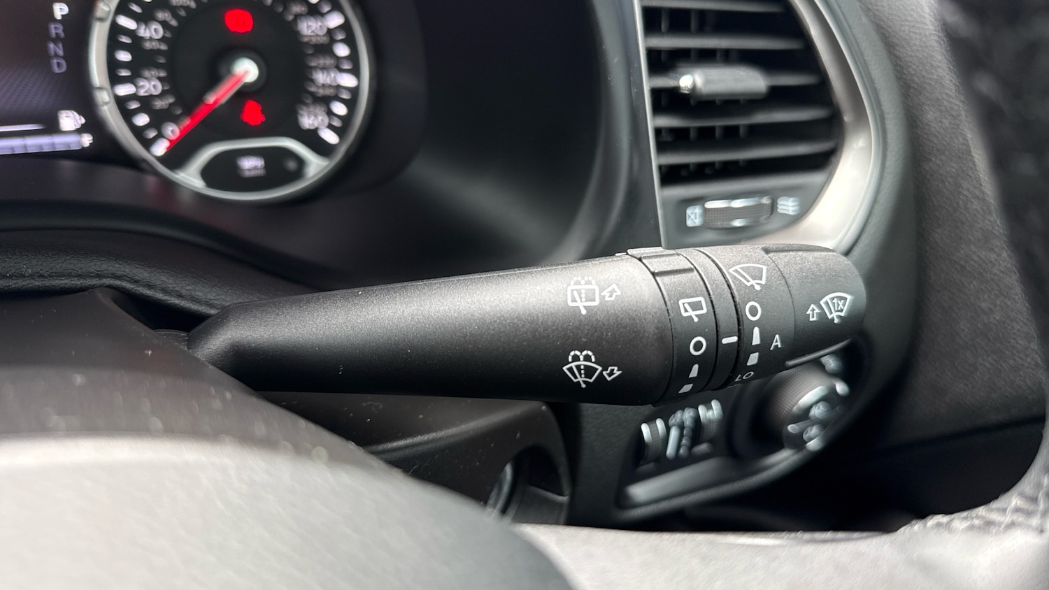 Used Jeep Renegade 2023 for sale - 76154026: Photo 28