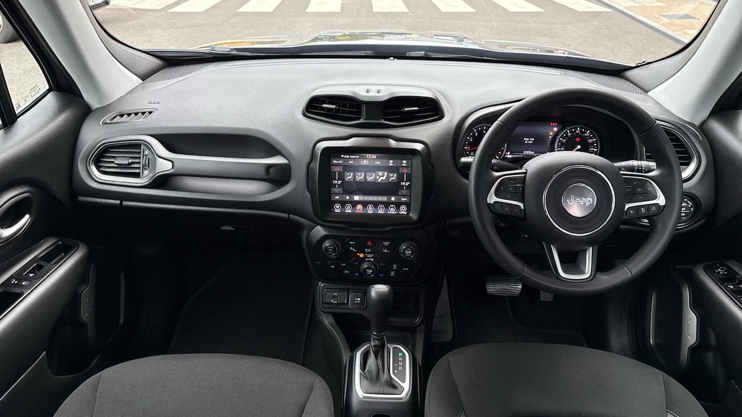 Used Jeep Renegade 2023 for sale - 76154026: Photo 4