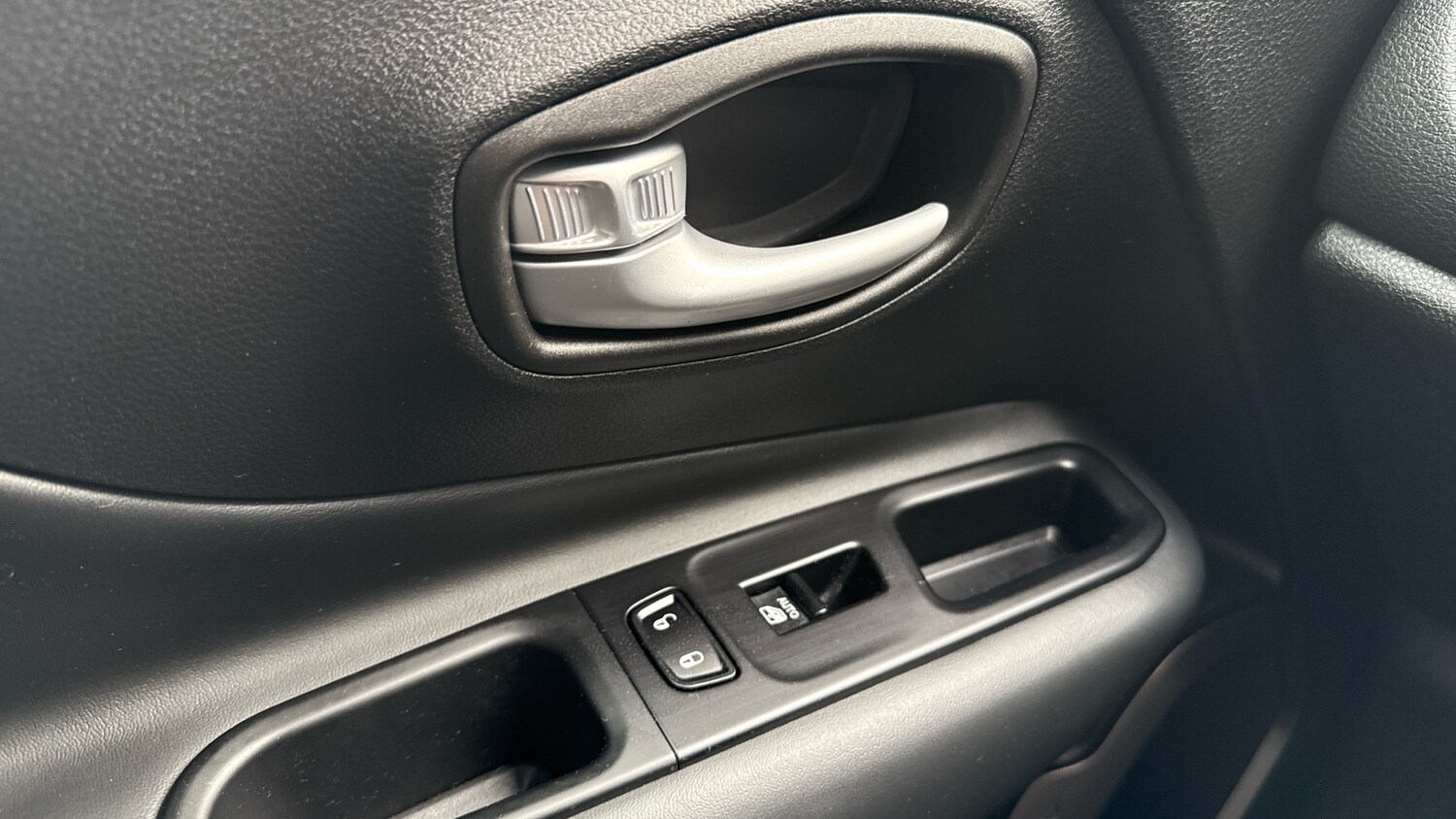 Used Jeep Renegade 2023 for sale - 76154026: Photo 41