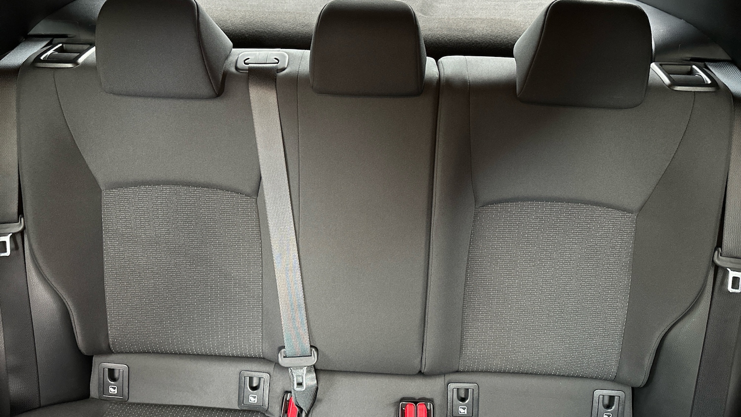 Used Toyota C-HR 2018 for sale - 76315625: Photo 25