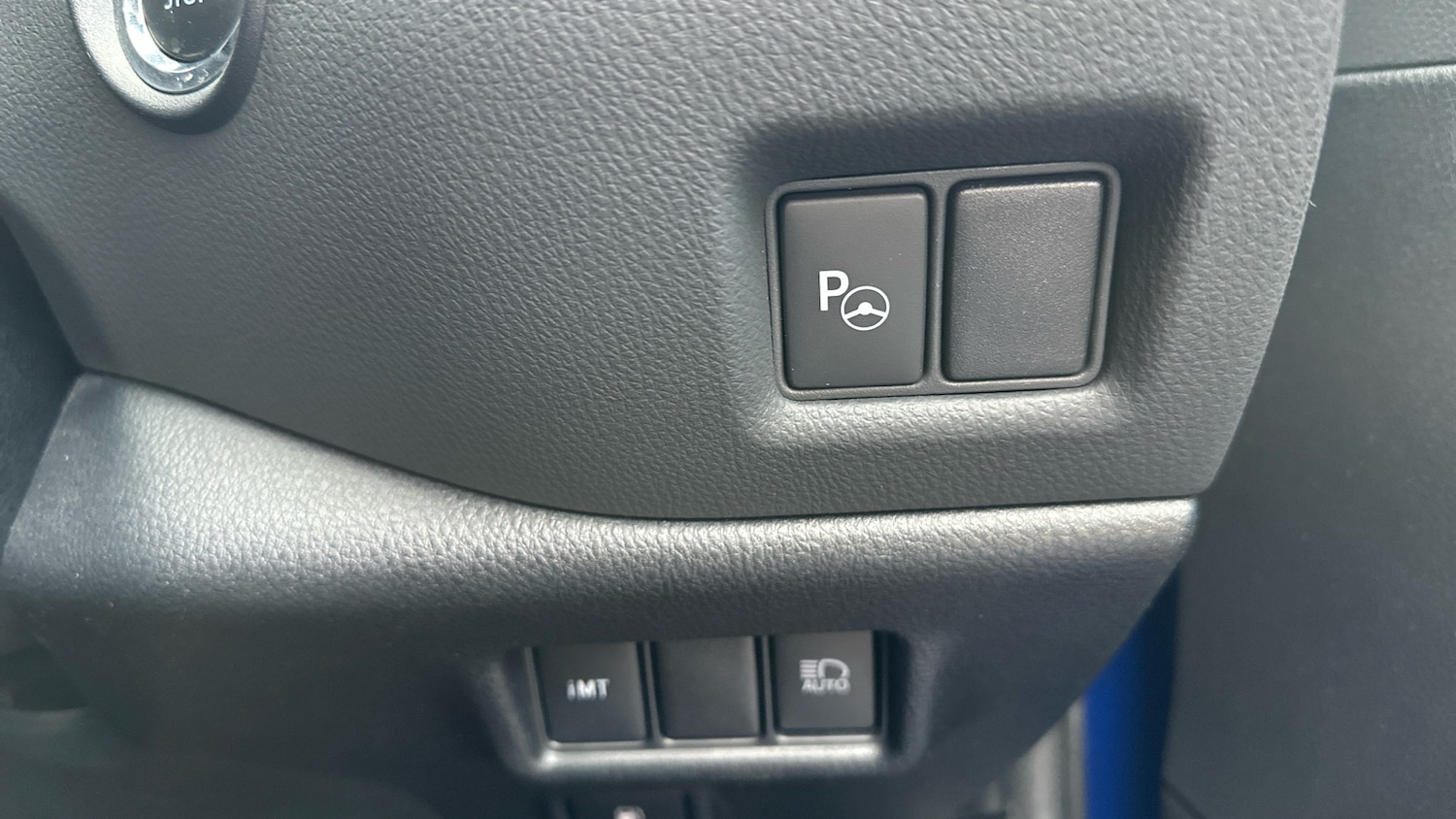 Used Toyota C-HR 2018 for sale - 76315625: Photo 34