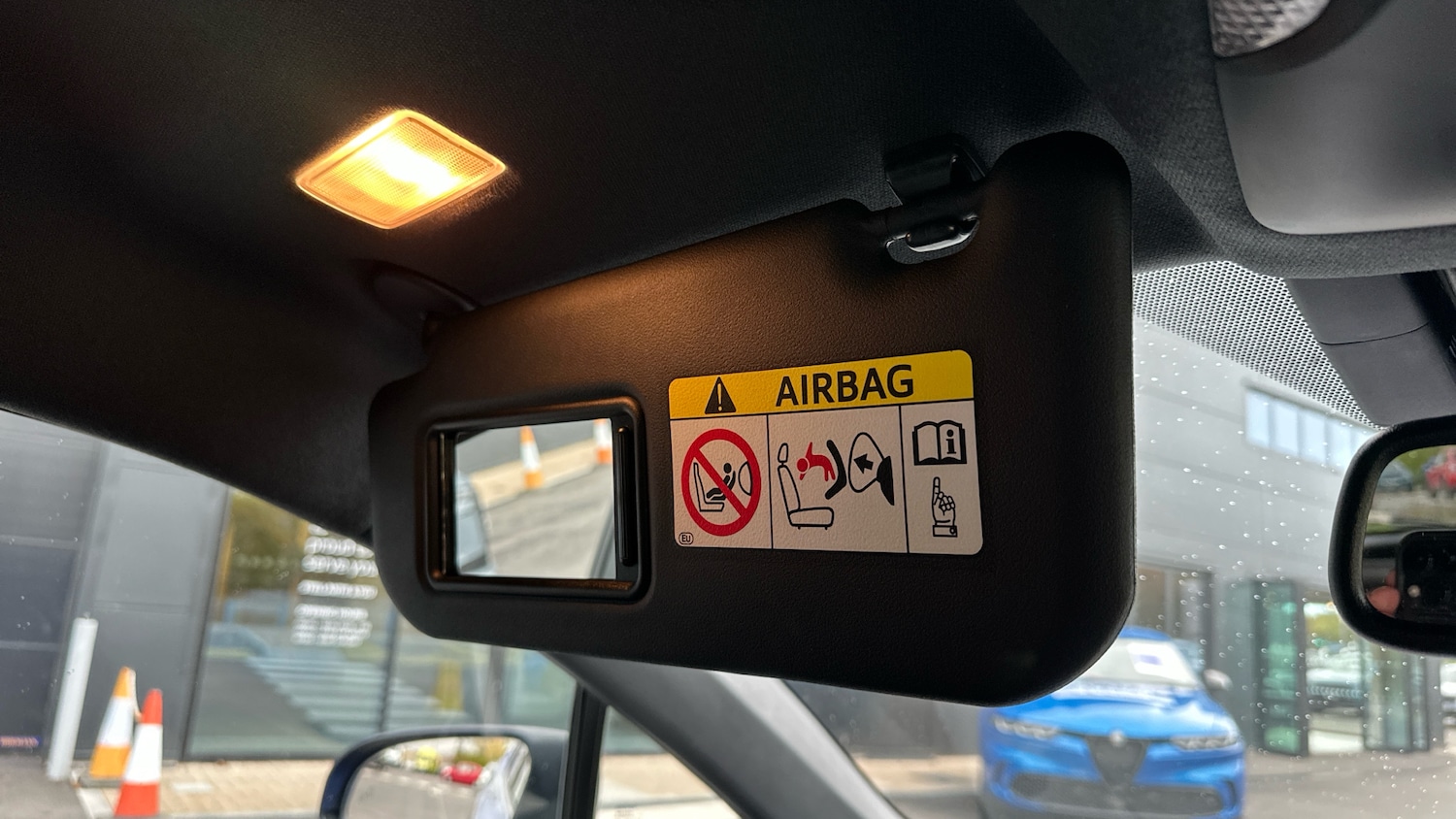 Used Toyota C-HR 2018 for sale - 76315625: Photo 36