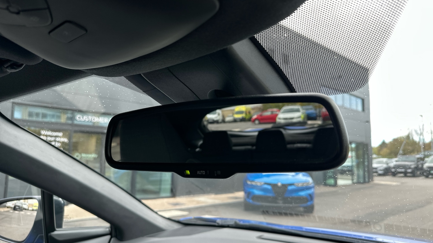 Used Toyota C-HR 2018 for sale - 76315625: Photo 37