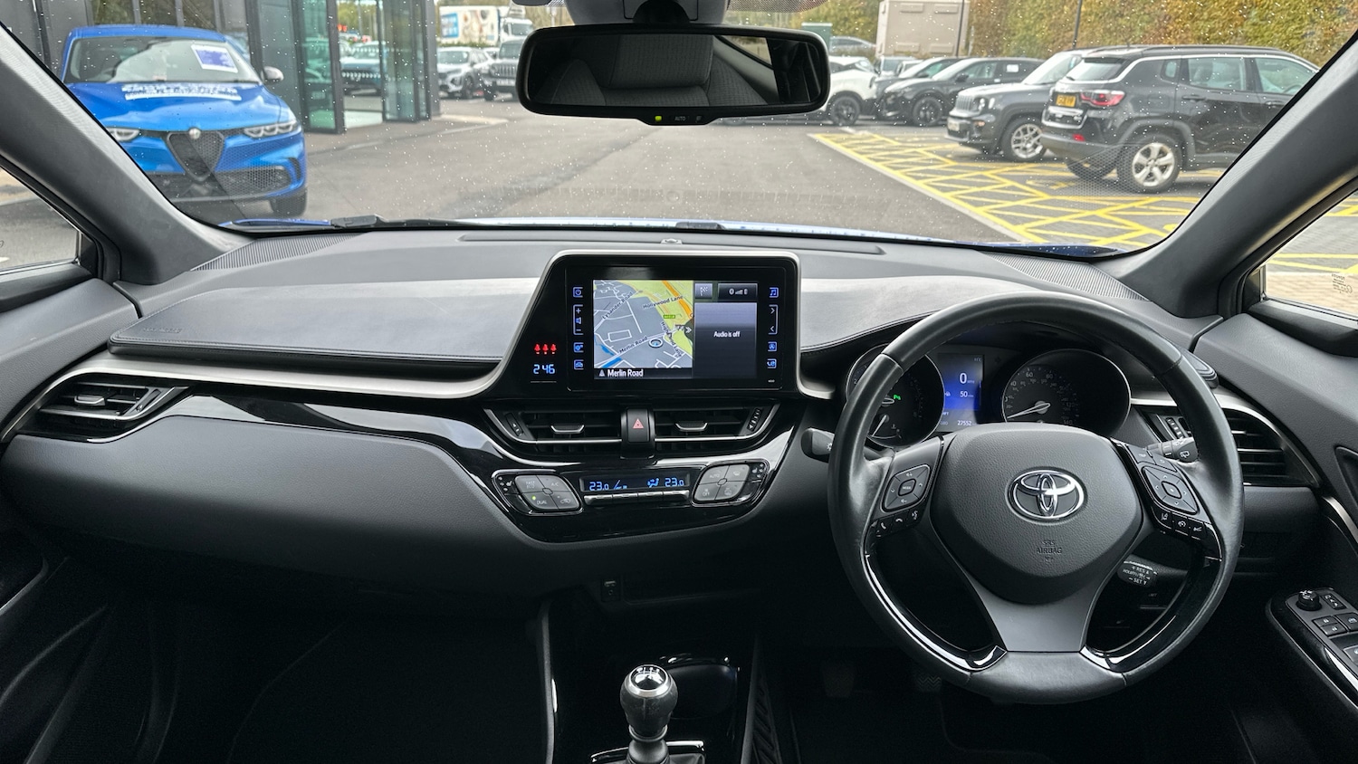 Used Toyota C-HR 2018 for sale - 76315625: Photo 4