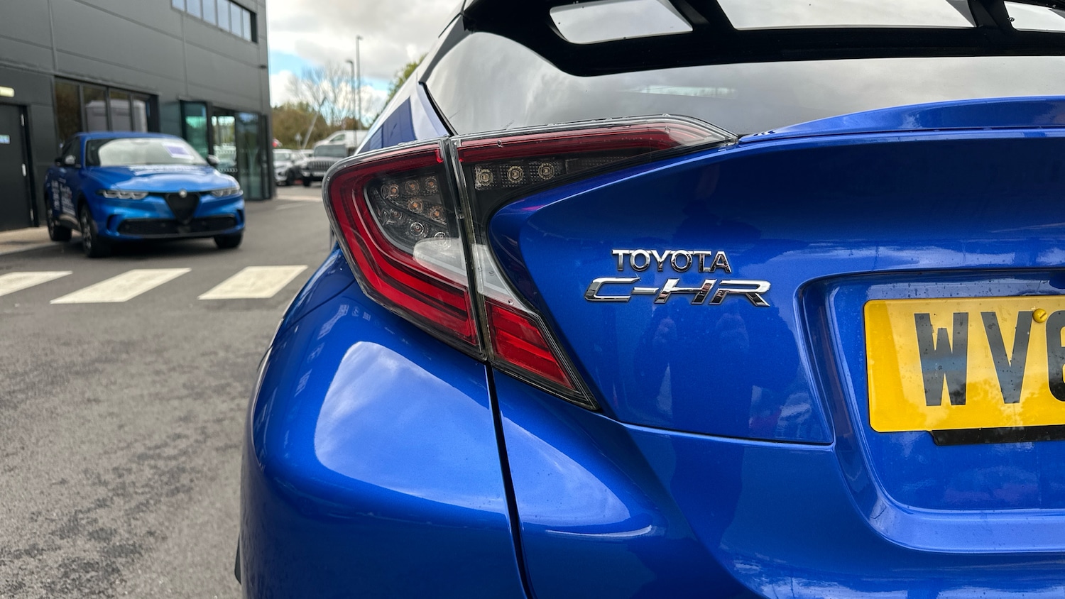 Used Toyota C-HR 2018 for sale - 76315625: Photo 45