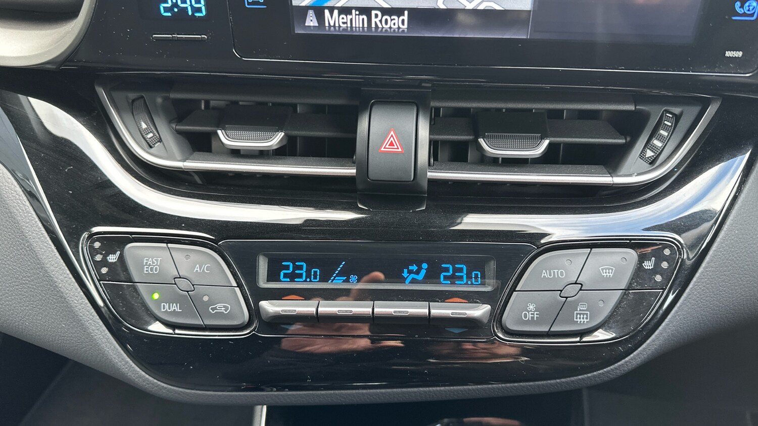 Used Toyota C-HR 2018 for sale - 76315625: Photo 49