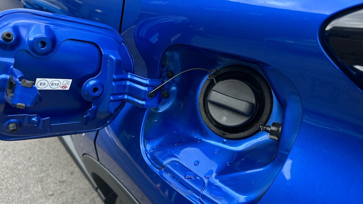 Used Toyota C-HR 2018 for sale - 76315625: Photo 50