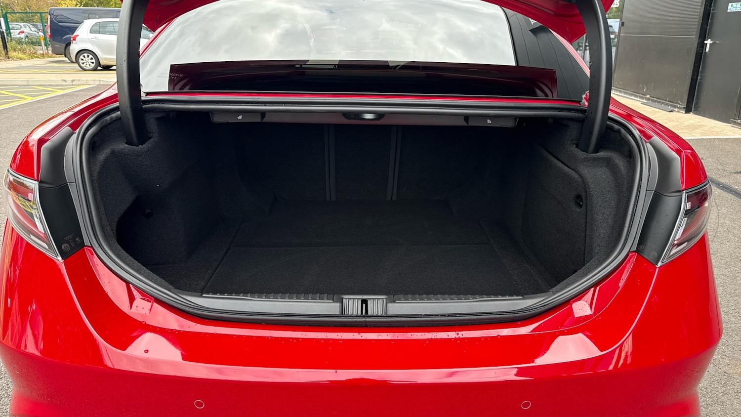 Used Alfa Romeo Giulia 2025 for sale - 77121172: Photo 20