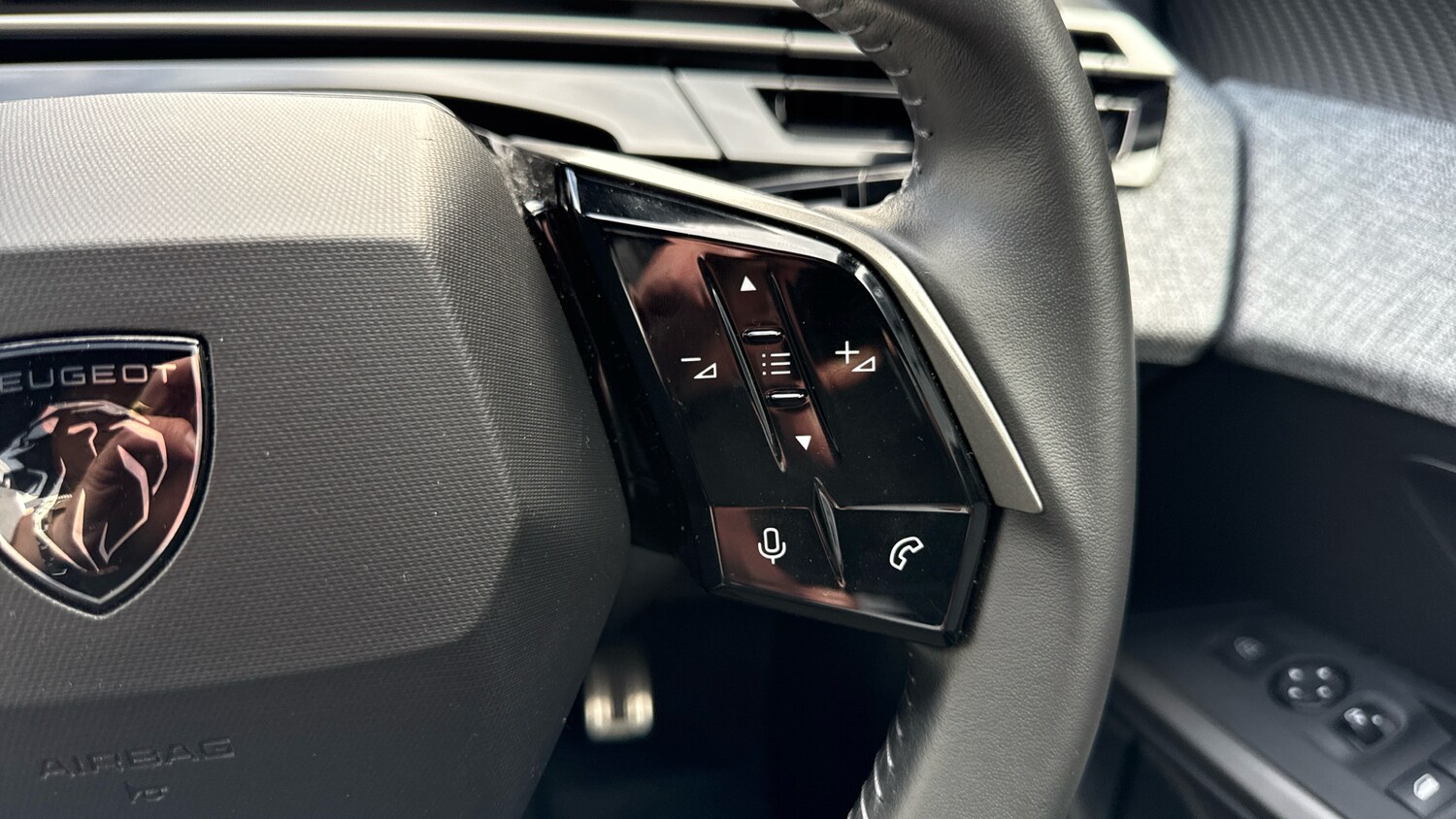 Used Peugeot 3008 2024 for sale - 75811944: Photo 24