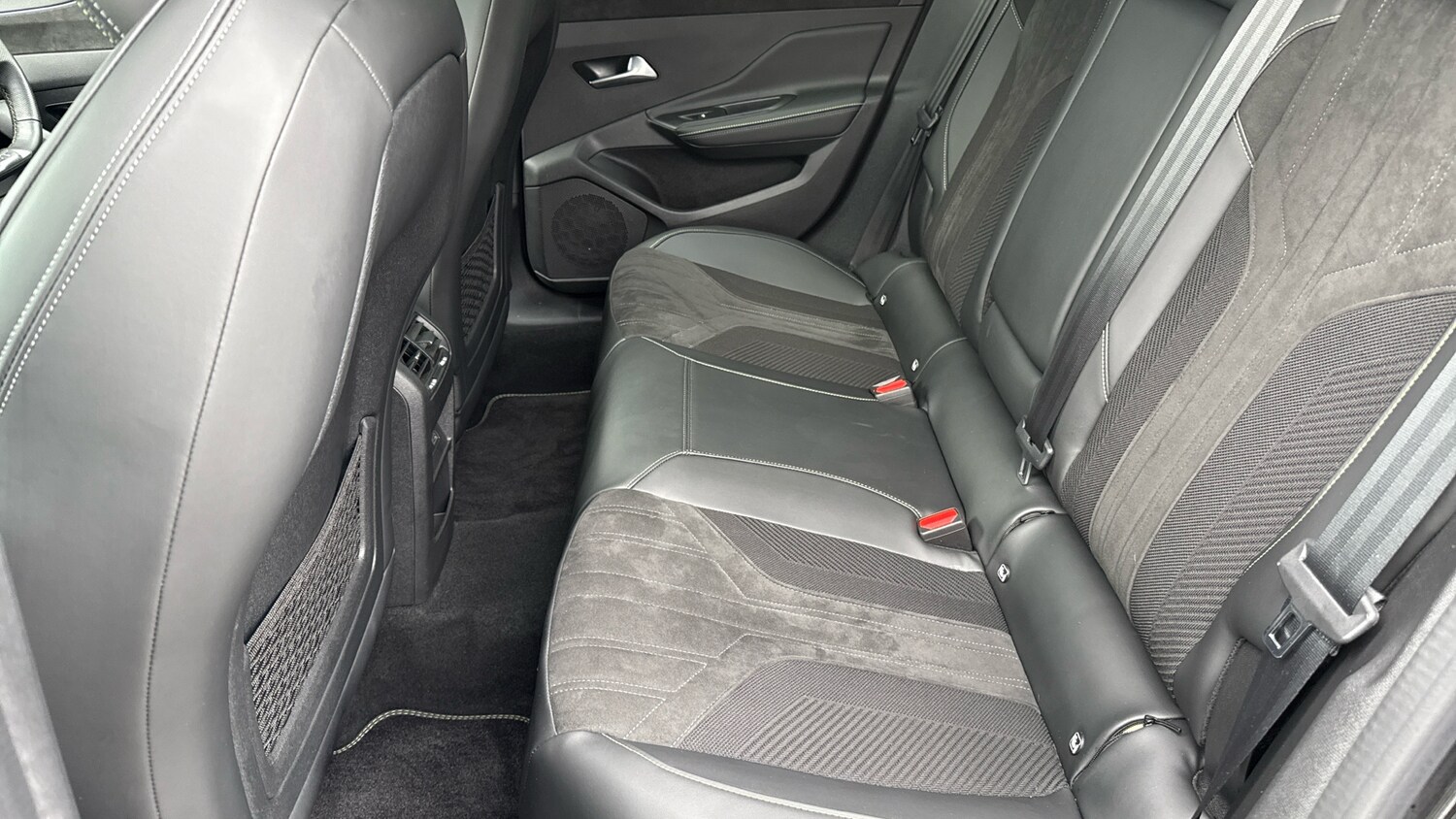 Used Peugeot 308 2024 for sale - 76400015: Photo 33