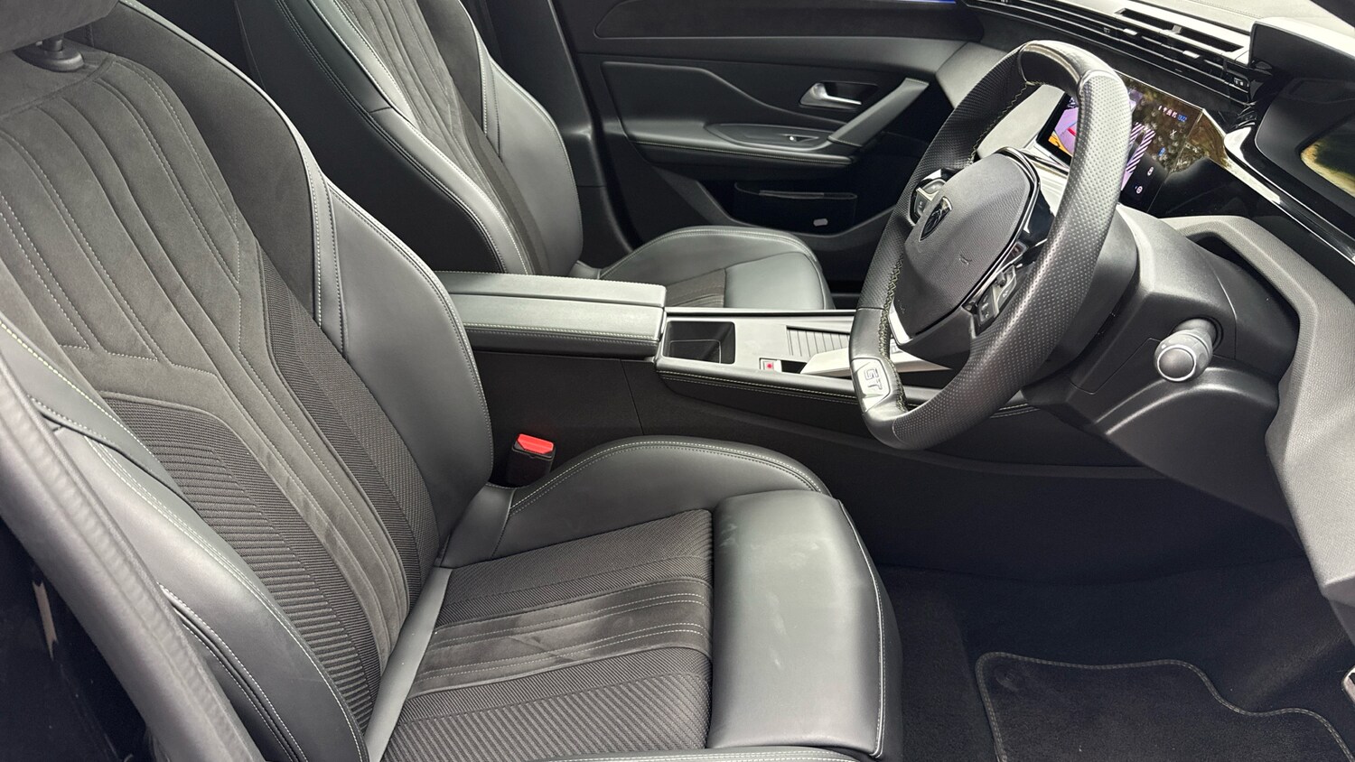 Used Peugeot 308 2024 for sale - 76400015: Photo 42