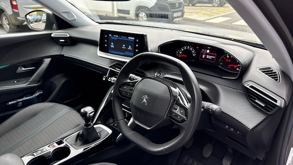 Used Peugeot 2008 2021 for sale - 76139425: Photo 11