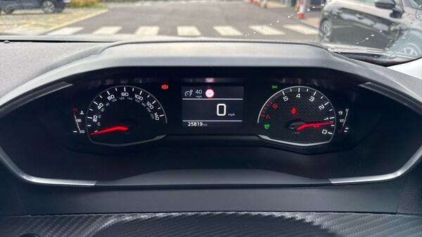 Used Peugeot 2008 2021 for sale - 76139425: Photo 13