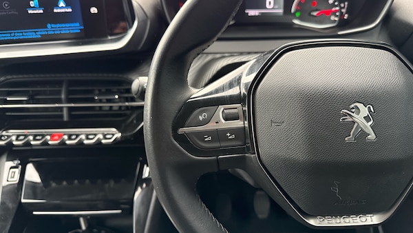 Used Peugeot 2008 2021 for sale - 76139425: Photo 23