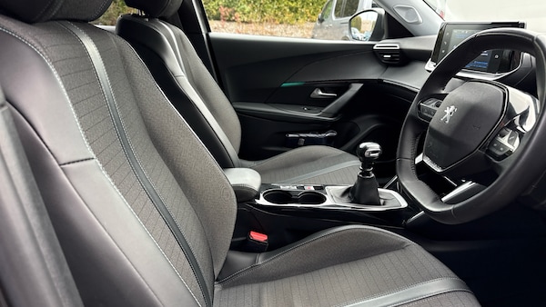 Used Peugeot 2008 2021 for sale - 76139425: Photo 42