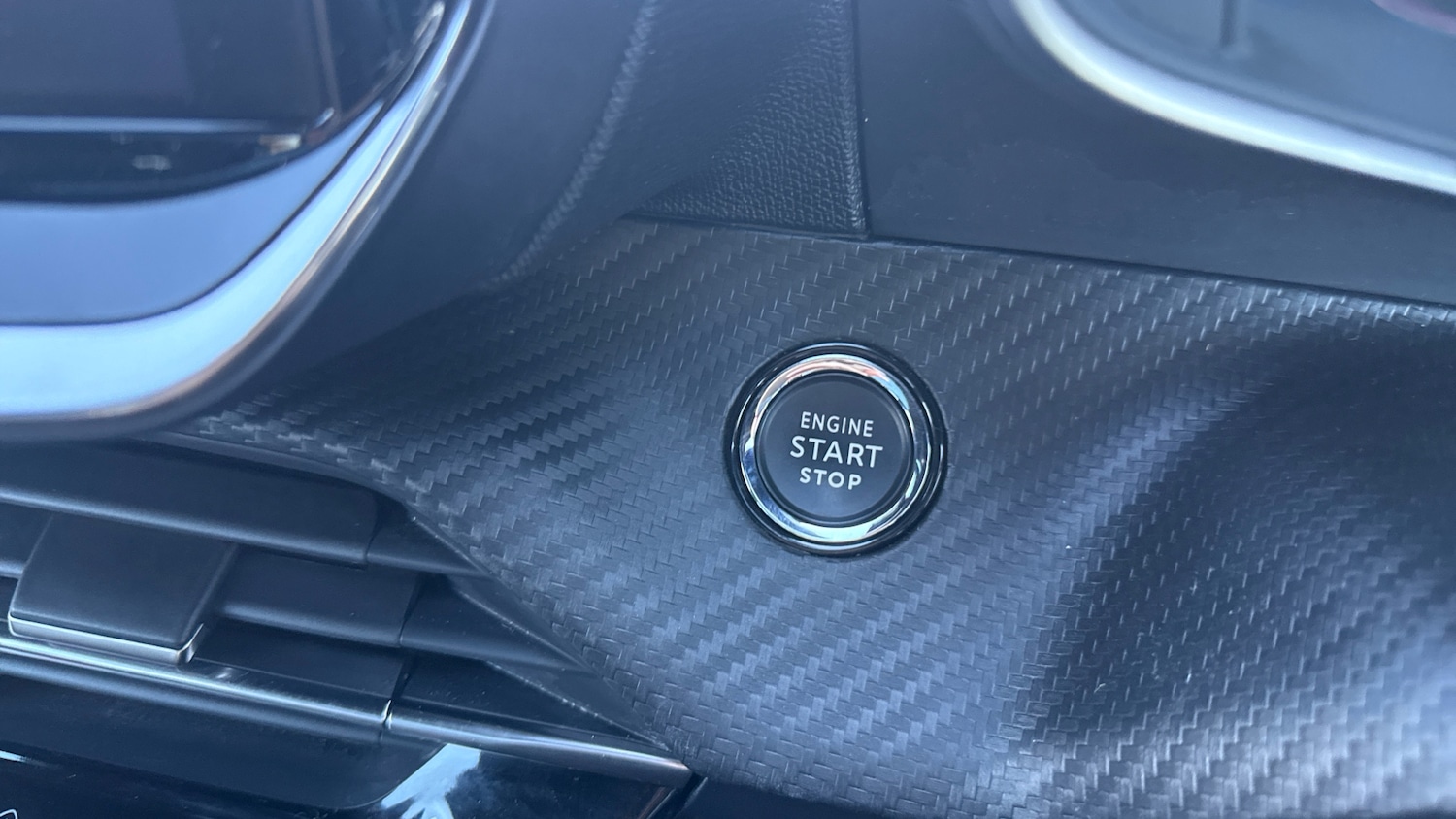 Used Peugeot 2008 2022 for sale - 76574358: Photo 40