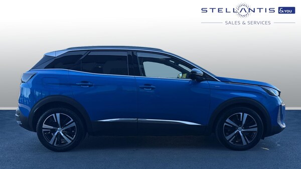 Used Peugeot 3008 2022 for sale - 76123520: Photo 2