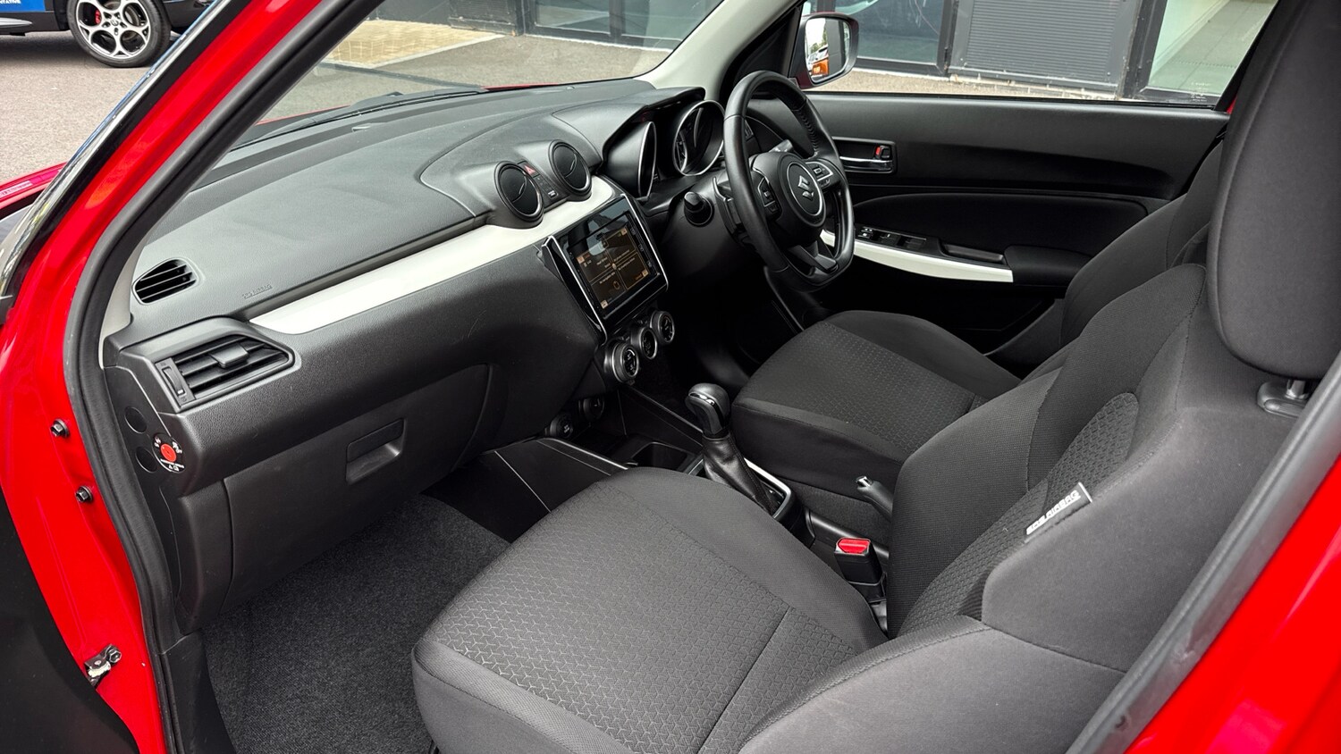 Used Suzuki Swift 2019 for sale - 76190362: Photo 12