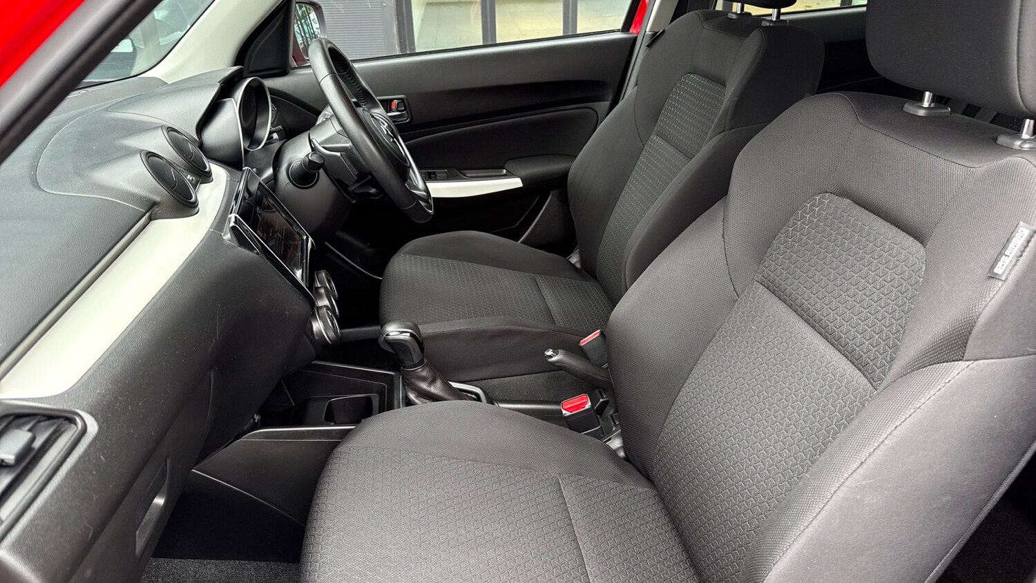 Used Suzuki Swift 2019 for sale - 76190362: Photo 42