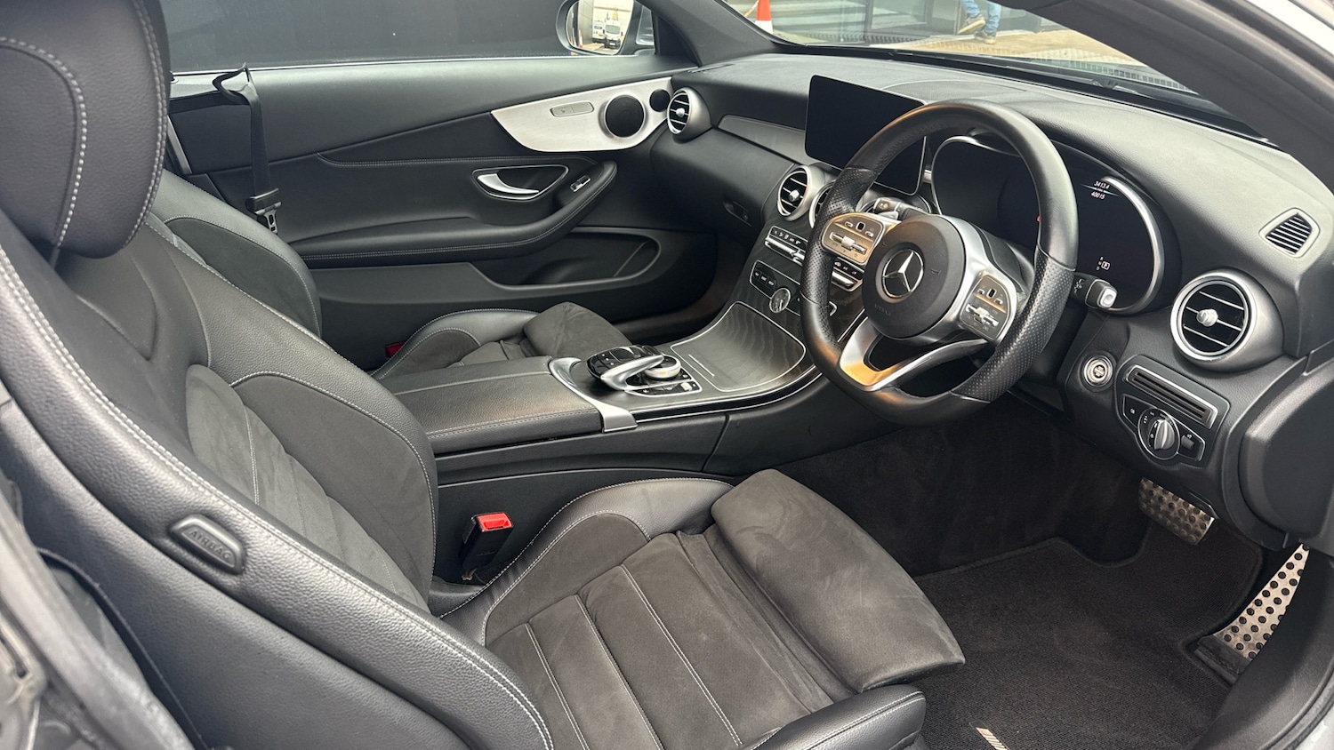 Used Mercedes-Benz C Class 2019 for sale - 76139422: Photo 11