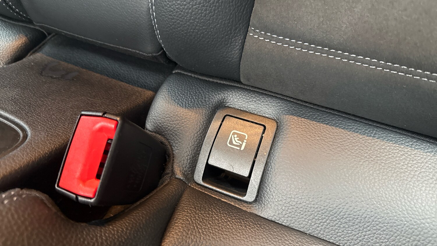 Used Mercedes-Benz C Class 2019 for sale - 76139422: Photo 31