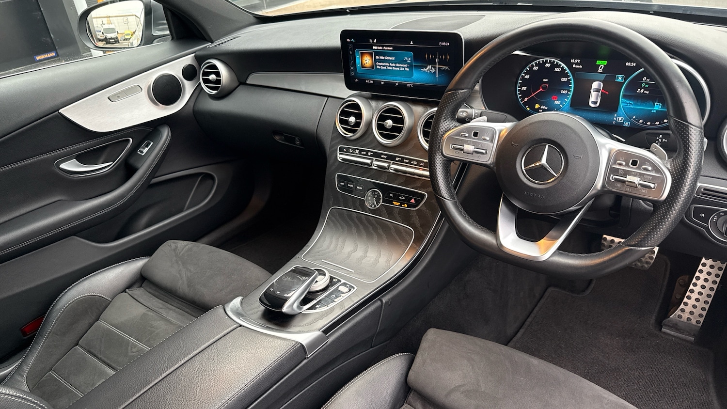 Used Mercedes-Benz C Class 2019 for sale - 76139422: Photo 4