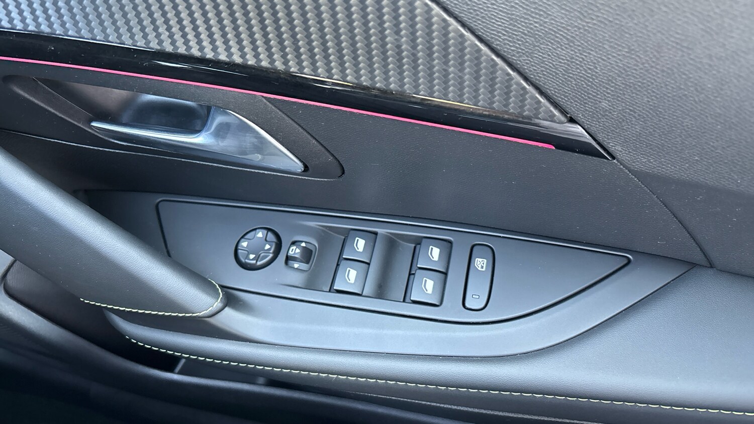 Used Peugeot 208 2022 for sale - 75929268: Photo 22