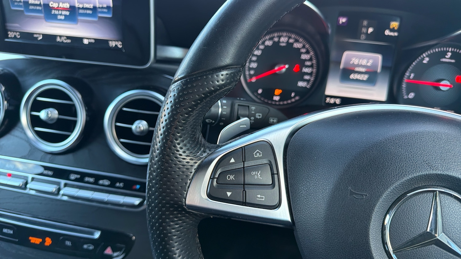 Used Mercedes-Benz GLC 2017 for sale - 76927441: Photo 24