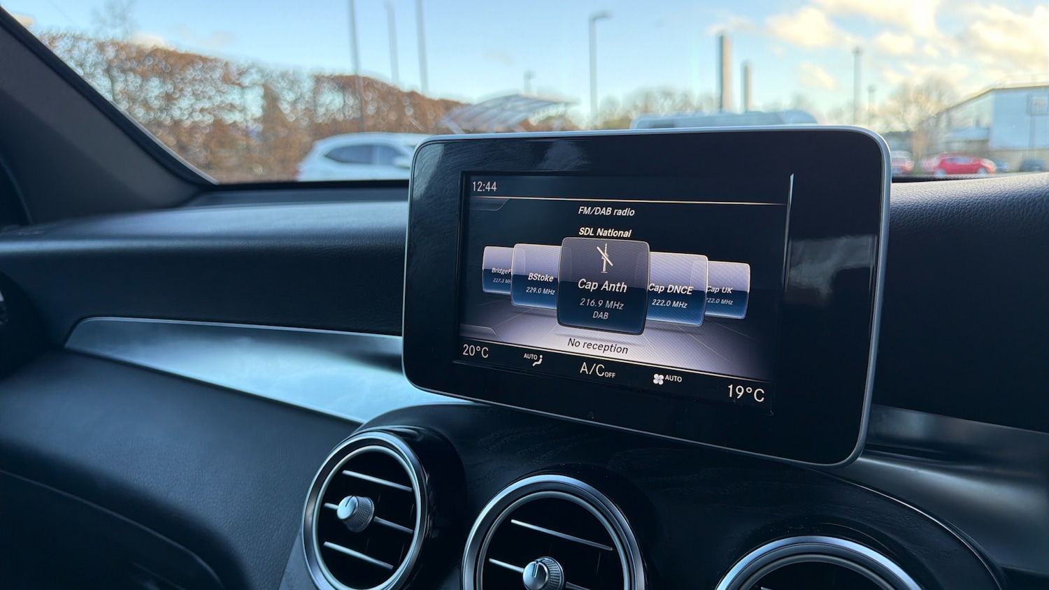 Used Mercedes-Benz GLC 2017 for sale - 76927441: Photo 32