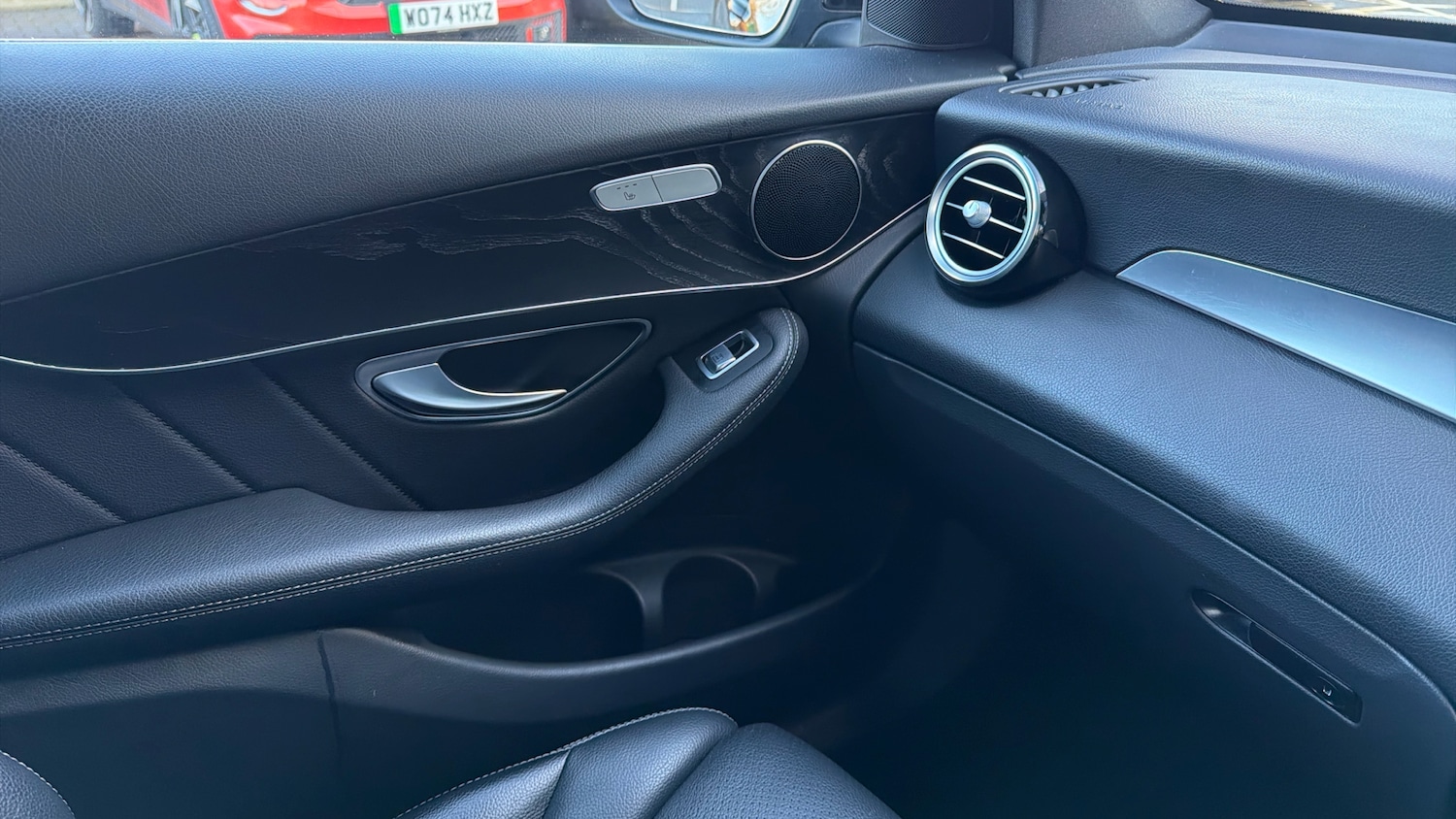 Used Mercedes-Benz GLC 2017 for sale - 76927441: Photo 42