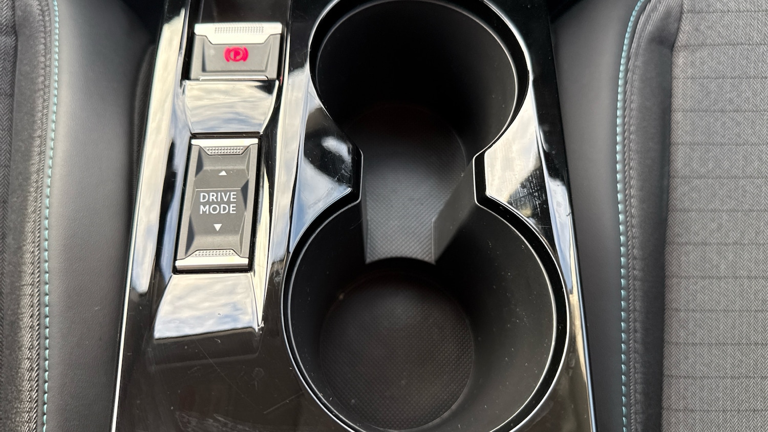 Used Peugeot 208 2023 for sale - 76953759: Photo 22