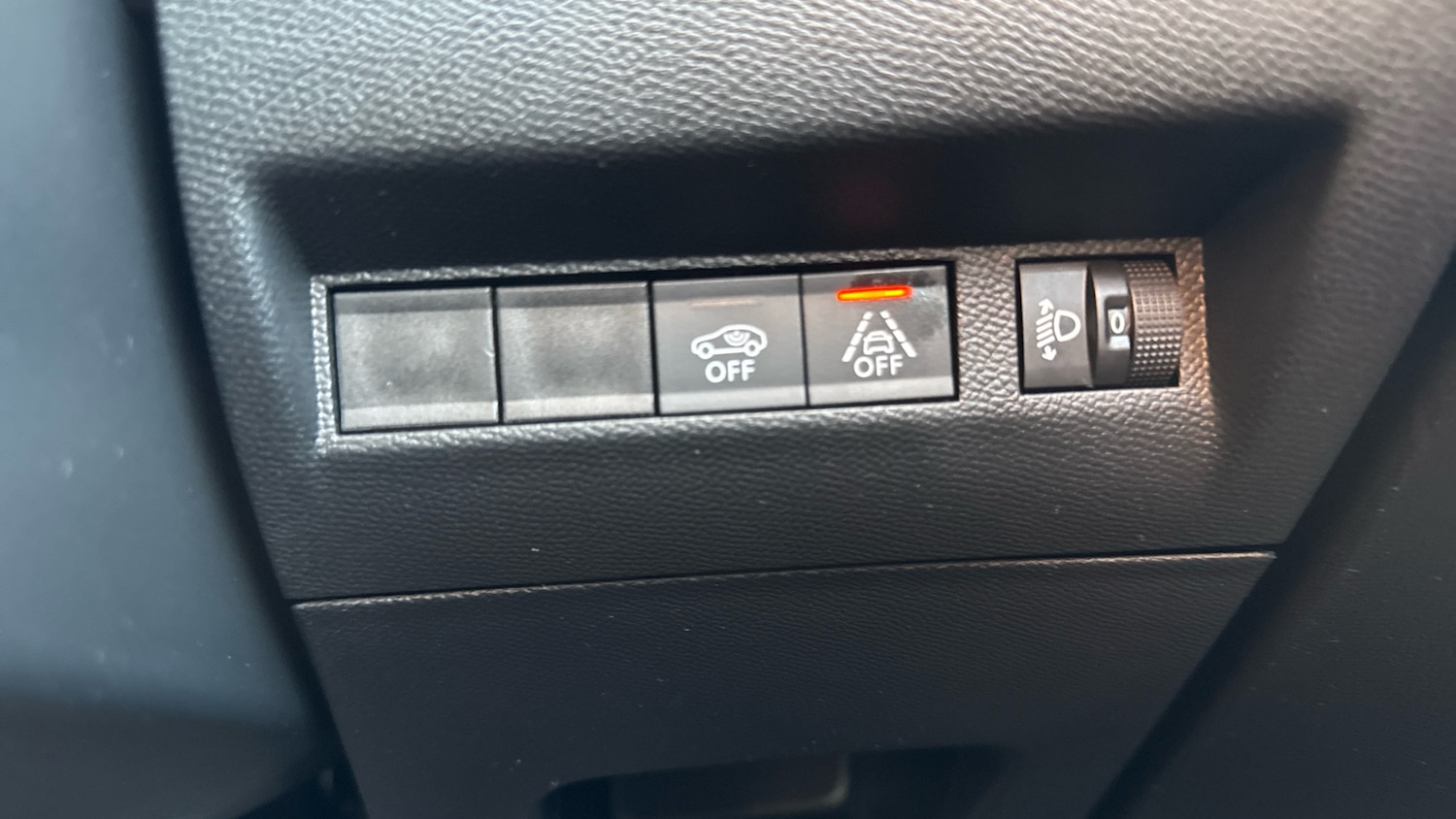 Used Peugeot 208 2023 for sale - 76953759: Photo 35