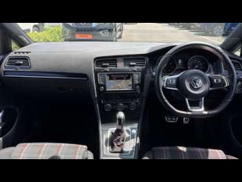 Used Volkswagen Golf 2015 for sale - 74486288: Photo